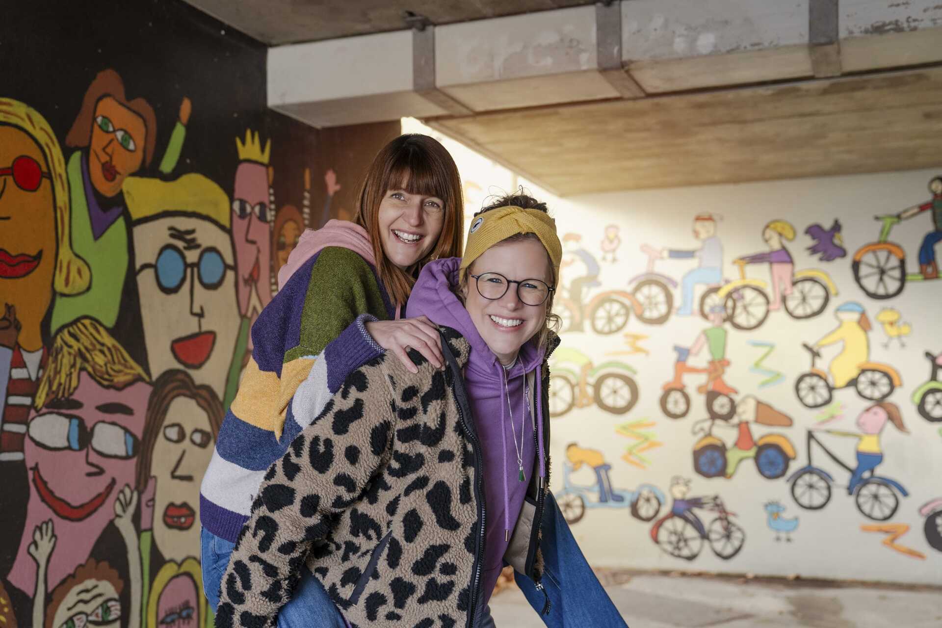 Mitglied vom FrauenRaum Netzwerk Petra und Christa von zämäsii.